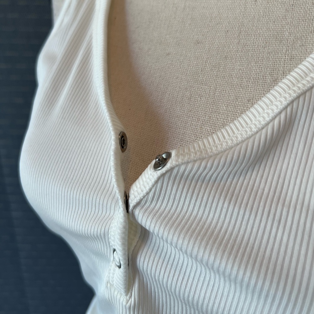 SHEIN Ruched Sides Ribbed Tank Top - Picture 5 of 8